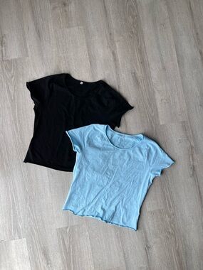 Women’s Short Sleeve Tee - Black & Light Blue